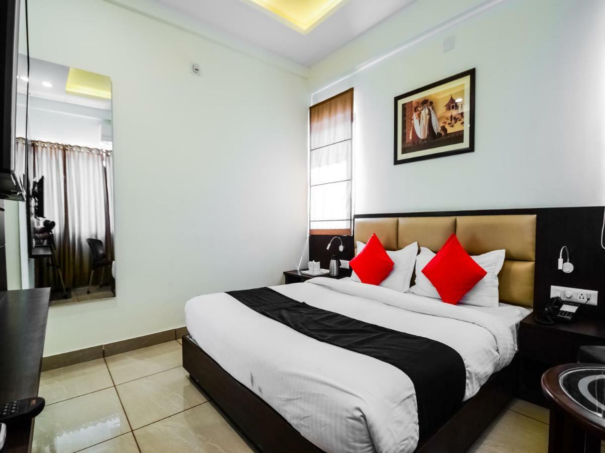 Capital O 35703 Hotel Sarovar Grand Udaipur Dış mekan fotoğraf