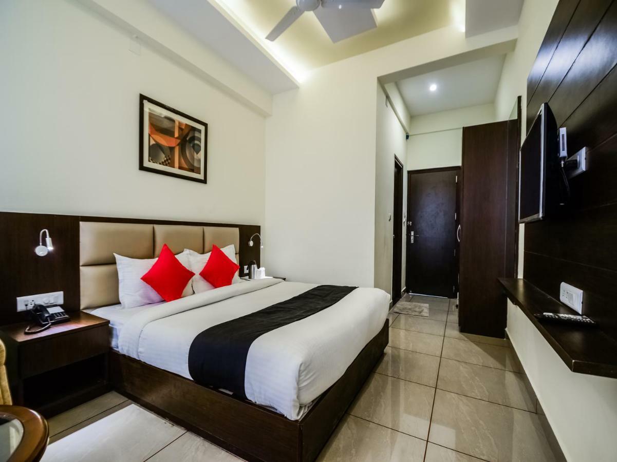 Capital O 35703 Hotel Sarovar Grand Udaipur Dış mekan fotoğraf