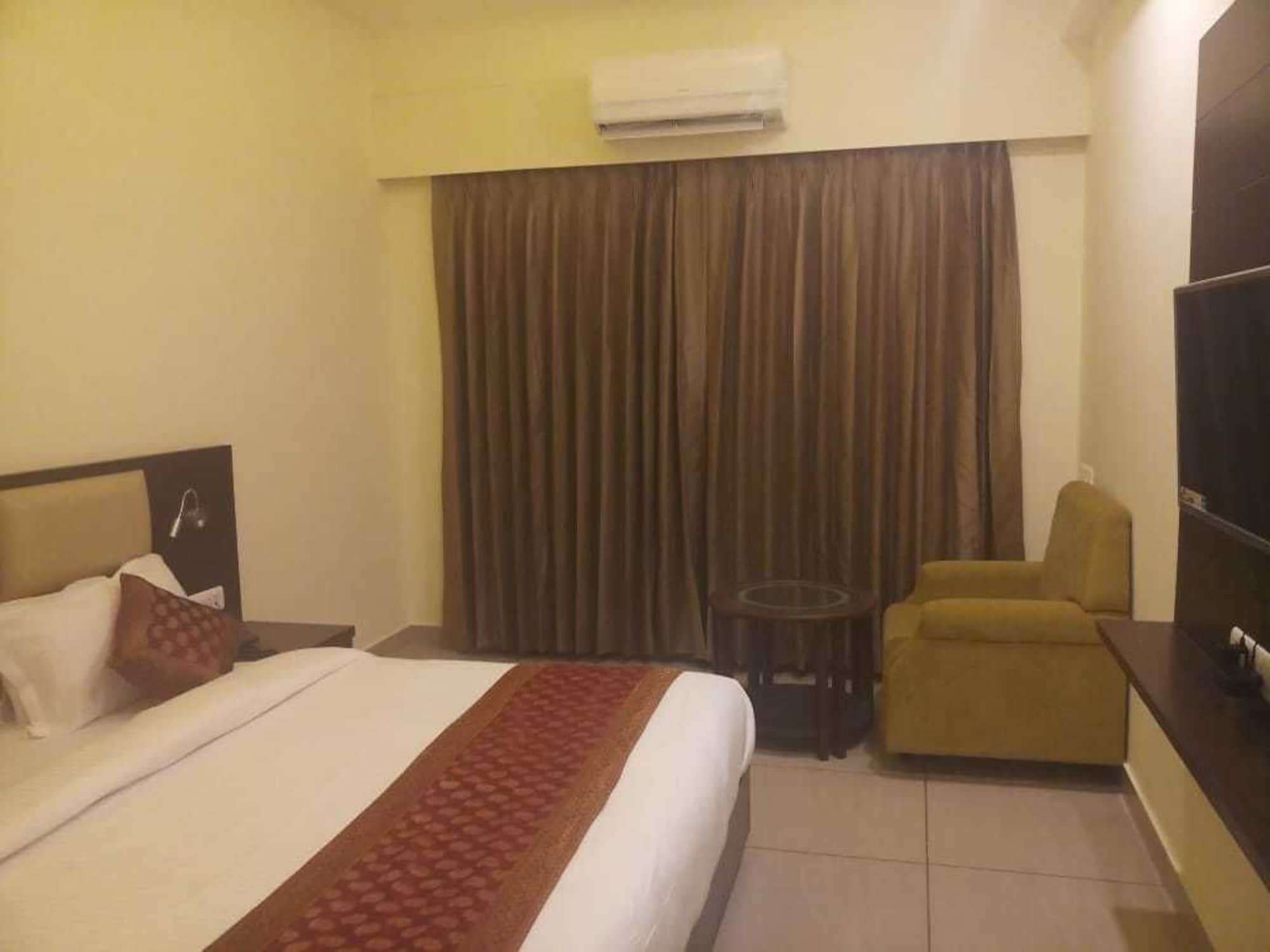 Capital O 35703 Hotel Sarovar Grand Udaipur Dış mekan fotoğraf